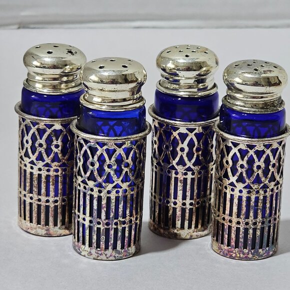 4 Pierced Silverplate Cobalt Salt Pepper Shakers 2.5" Towle Japan Blue Glass vin - Picture 1 of 6